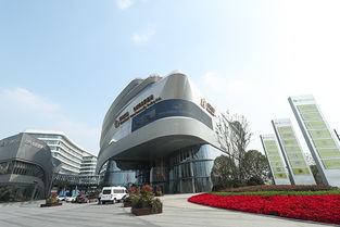 綠地全球商貿(mào)港開(kāi)港 11萬(wàn)方商業(yè)打造永不落幕的進(jìn)博會(huì)